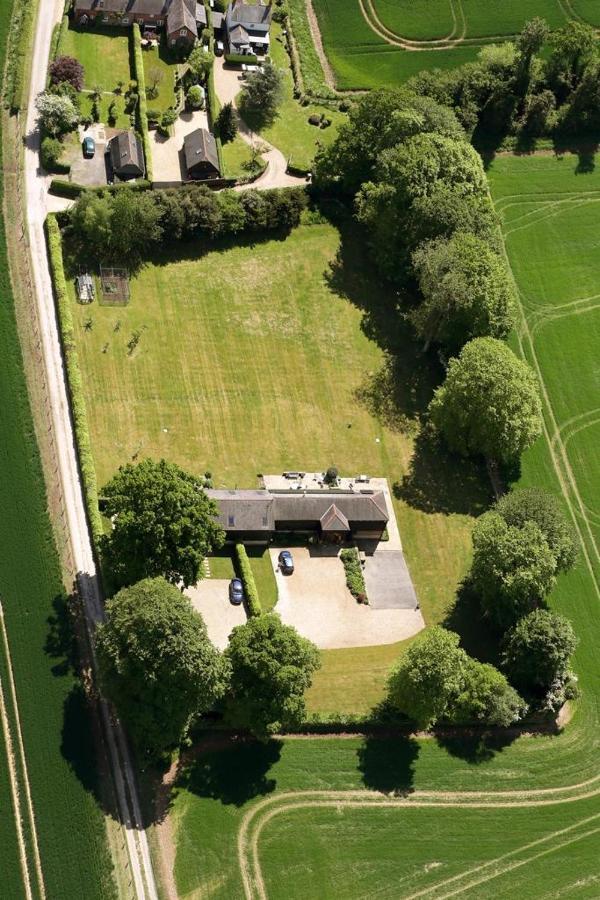马尔伯里巴恩住宿加早餐旅馆 Micheldever 外观 照片